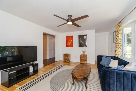28 Tampa Street Nashua NH 03064