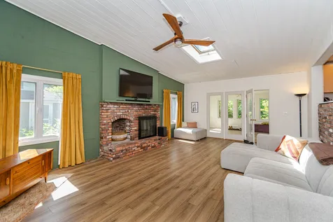 28 Tampa Street Nashua NH 03064