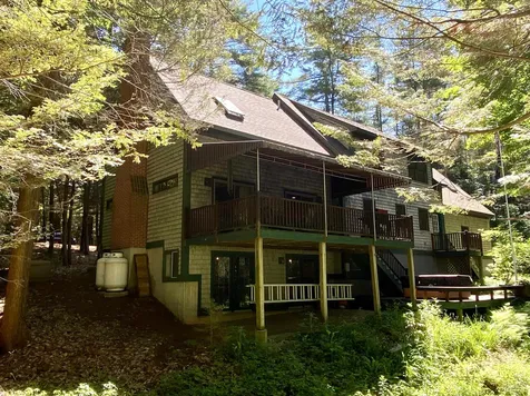 22 Berrywood Drive Wolfeboro NH 03894