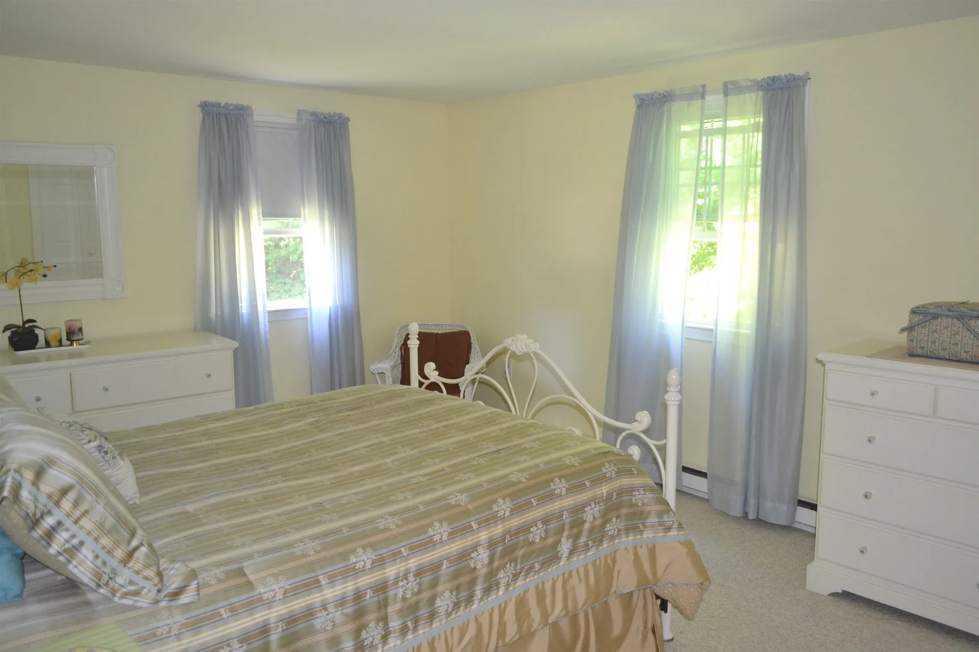 13 Chestnut Hill Drive Londonderry NH 03053