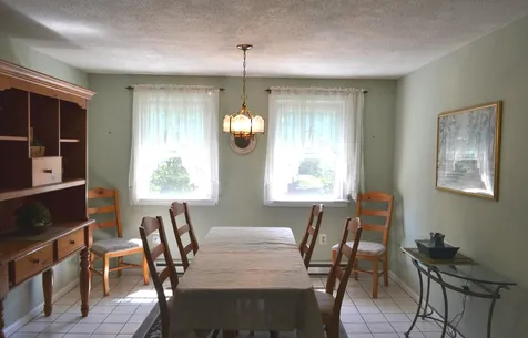 13 Chestnut Hill Drive Londonderry NH 03053