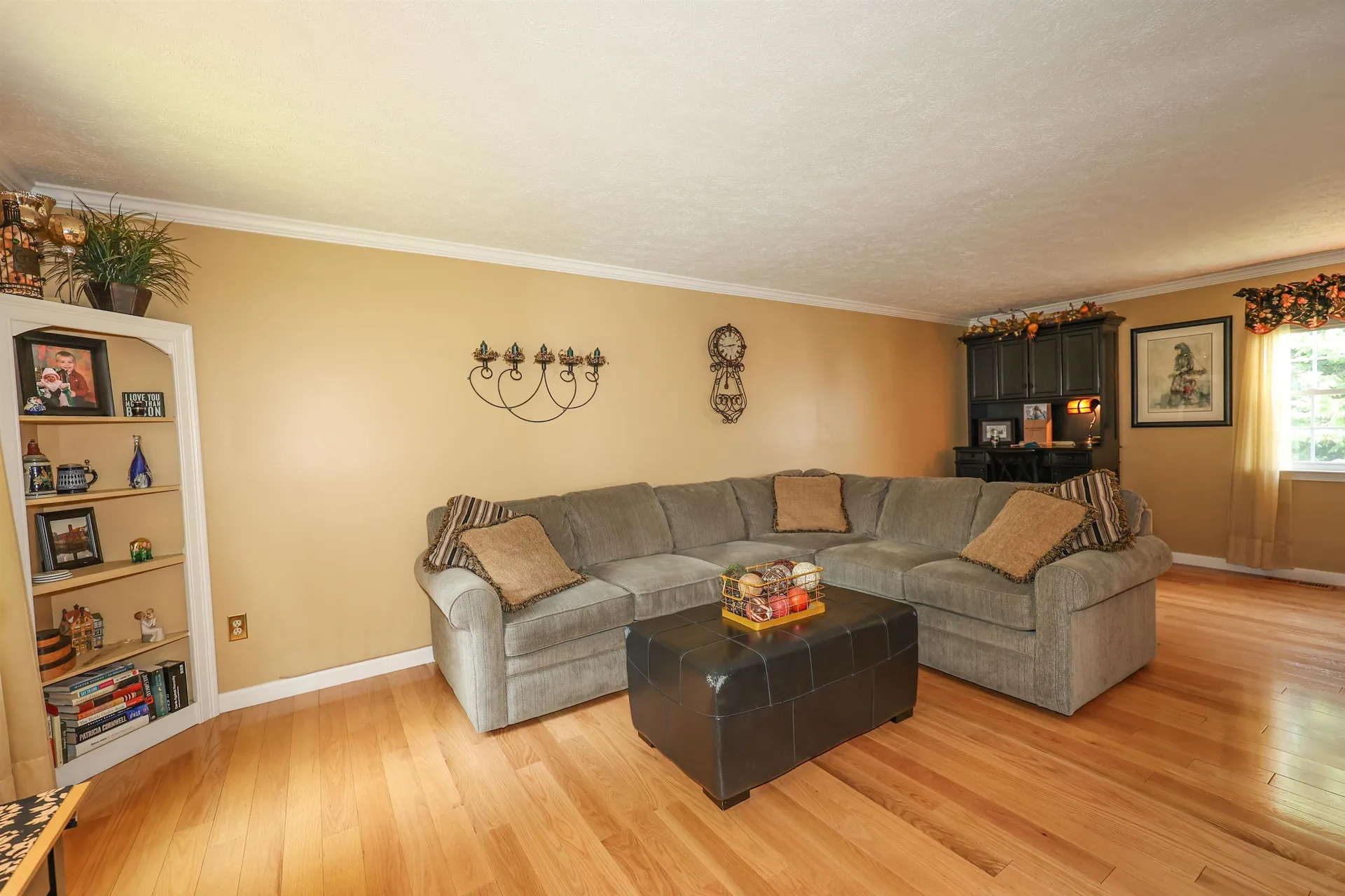 15 Grand Avenue Hudson NH 03051