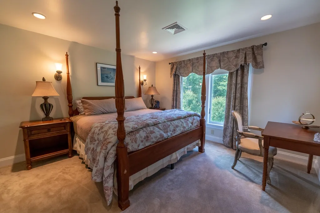 3 Pine Needle Lane Moultonborough NH 03254