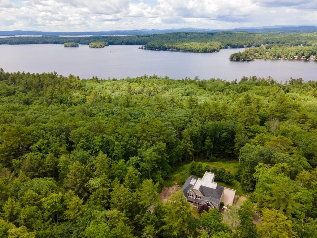 3 Pine Needle Lane Moultonborough NH 03254
