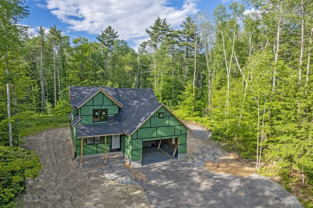 19 Tufts Lane Center Harbor NH 03226