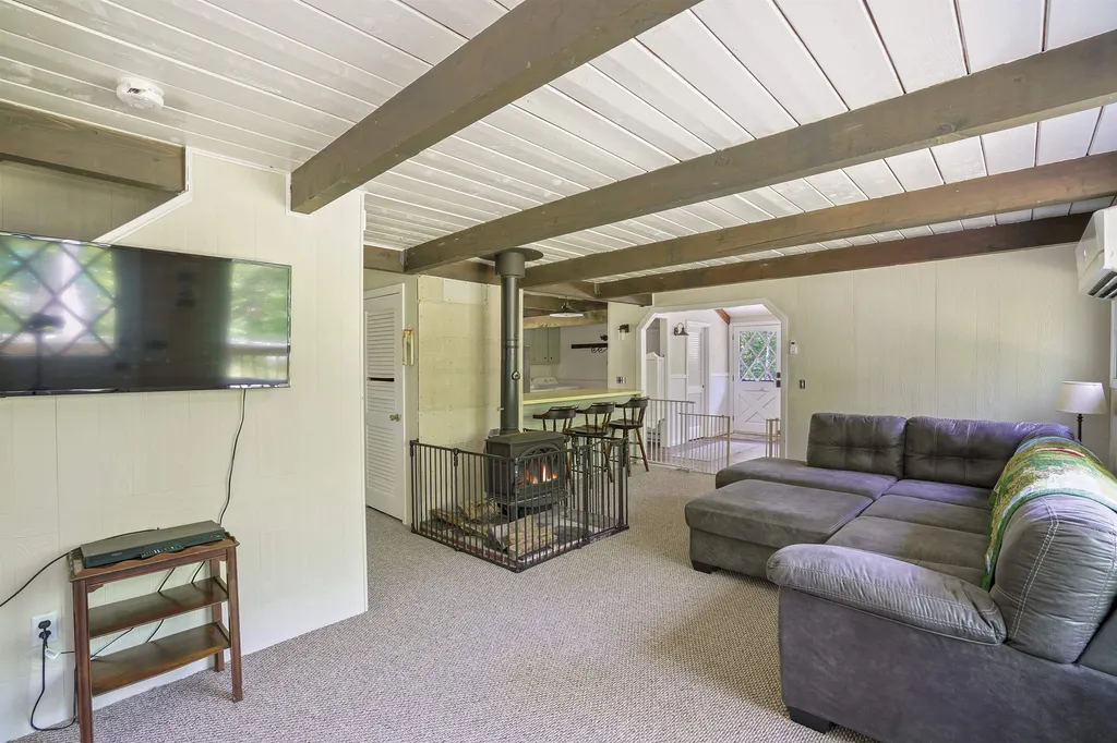 72 Chestnut Drive Gilford NH 03249