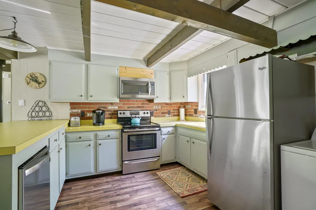 72 Chestnut Drive Gilford NH 03249