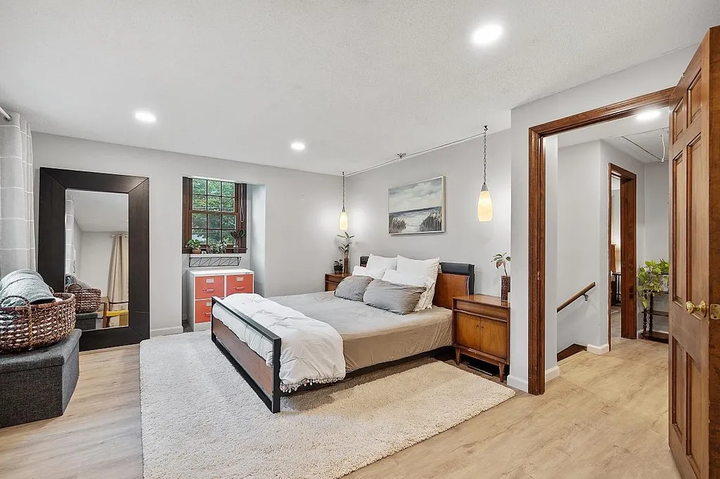 10 Marian Lane Nashua NH 03062