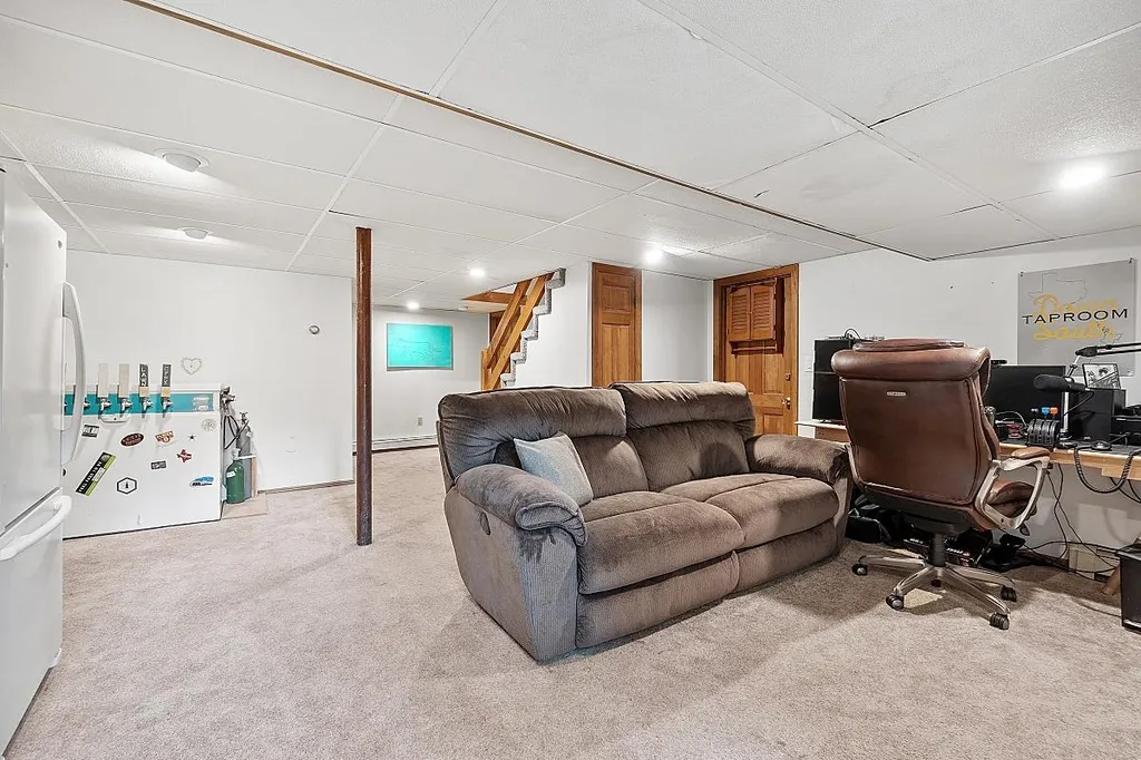 10 Marian Lane Nashua NH 03062