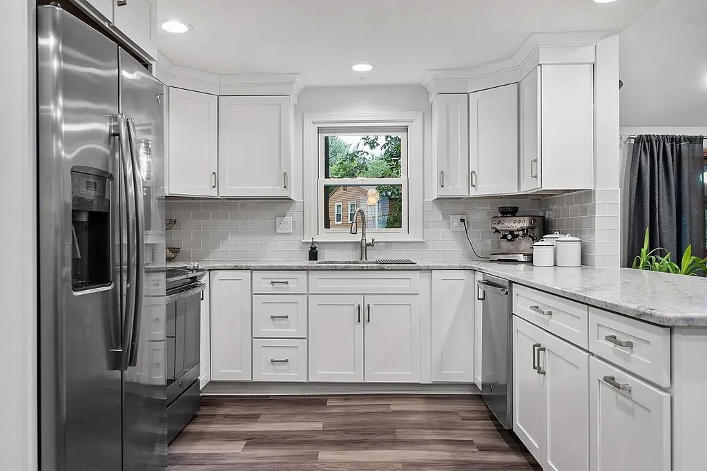 10 Marian Lane Nashua NH 03062