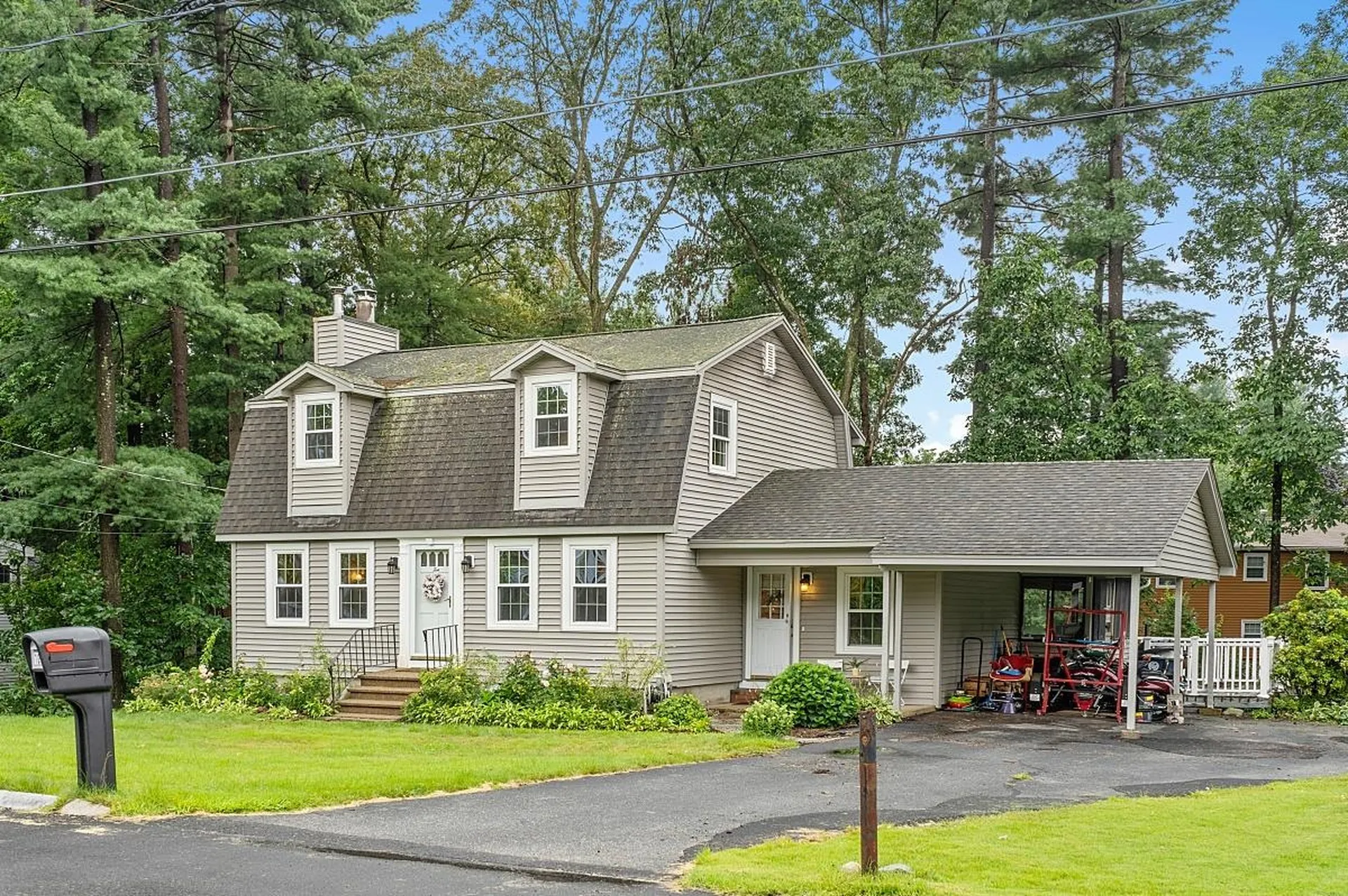 10 Marian Lane Nashua NH 03062