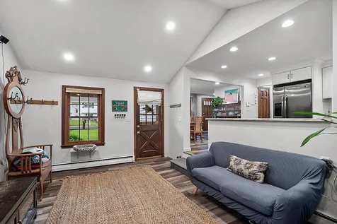 10 Marian Lane Nashua NH 03062