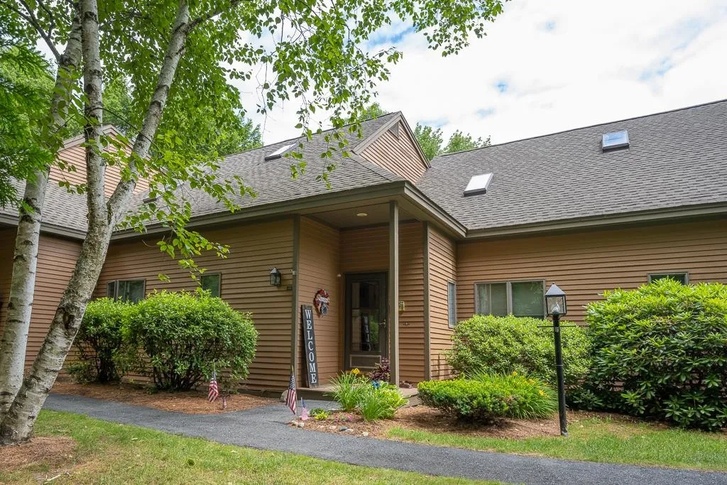 1140 Murphy's Road Hartford VT 05059