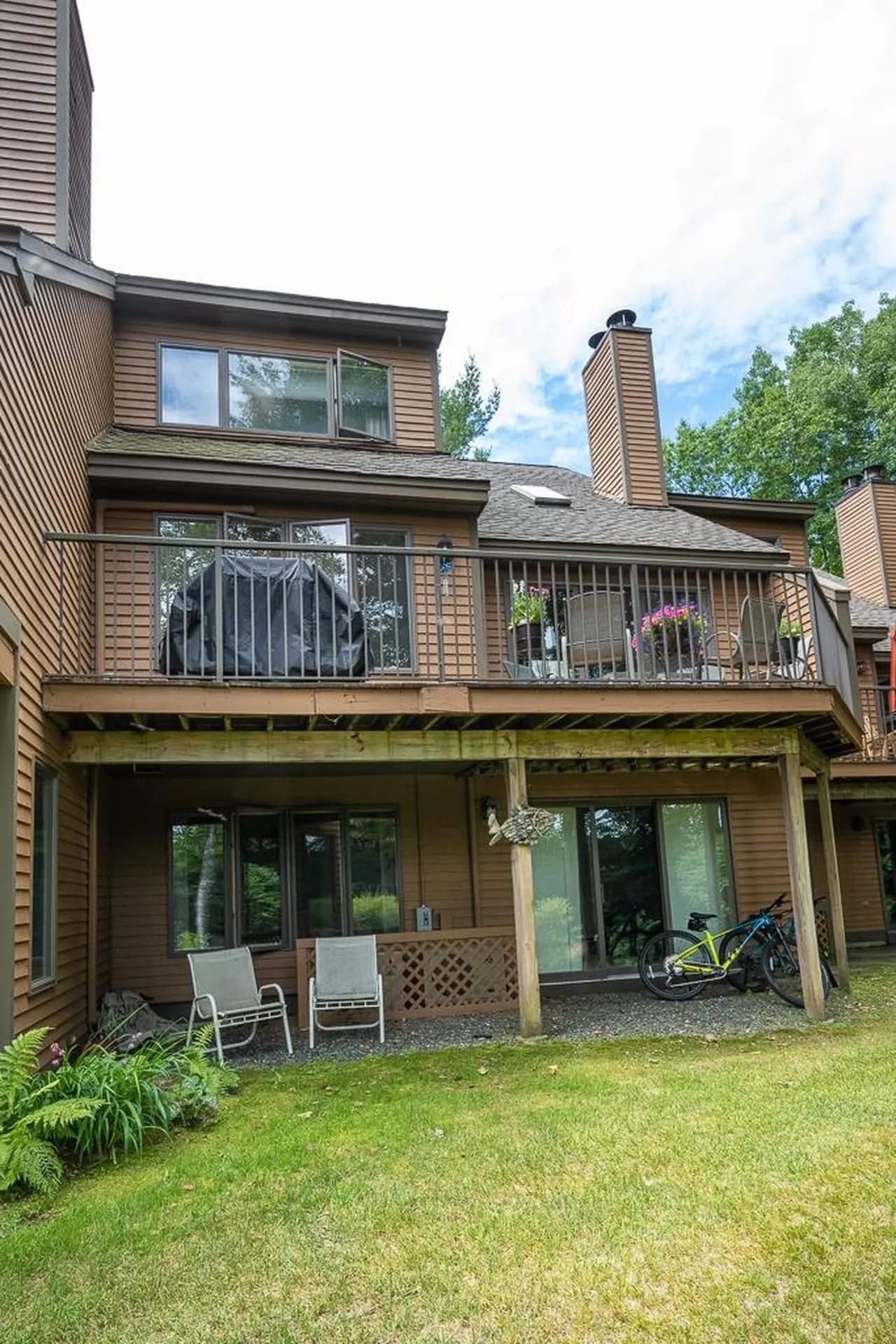 1140 Murphy's Road Hartford VT 05059