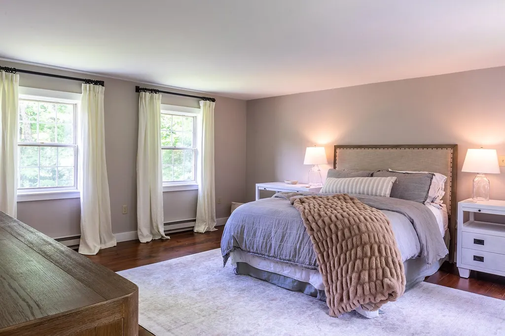 211 Abnaki Trace Hartford VT 05059
