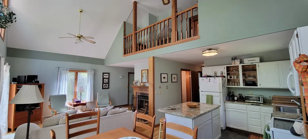 34 Muskrat Lane Londonderry VT 05148