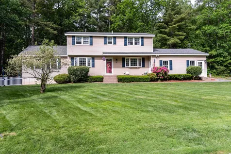 8 Forest Drive Merrimack NH 03054