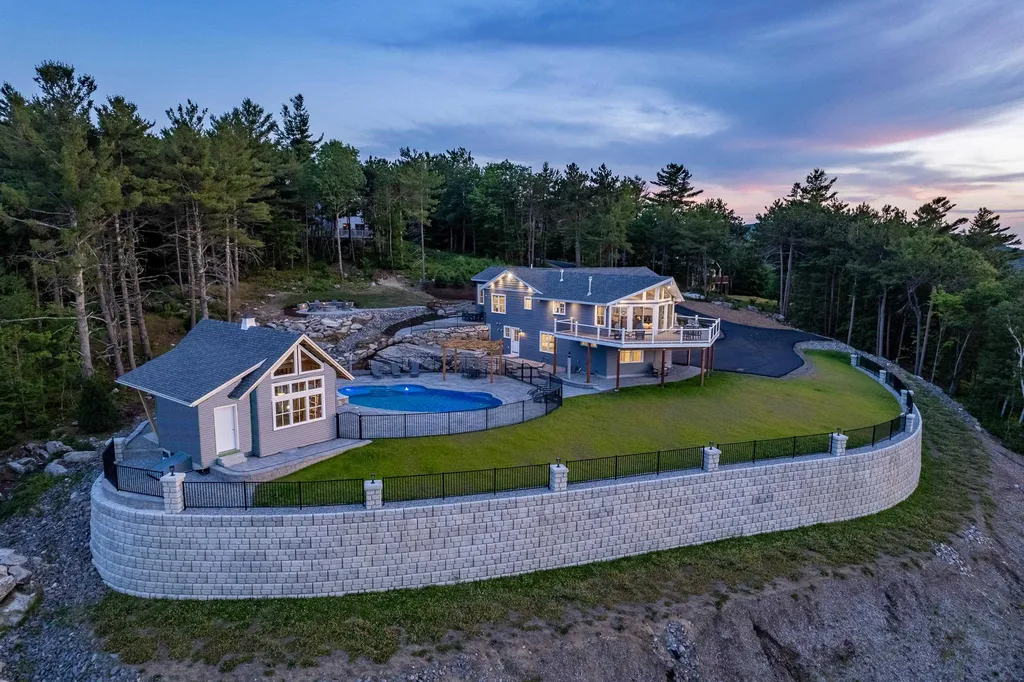 24 Trail View Drive Gilford NH 03249