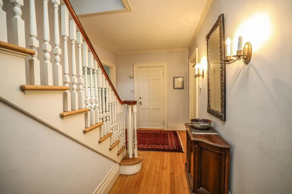 1189 Union Street Manchester NH 03104