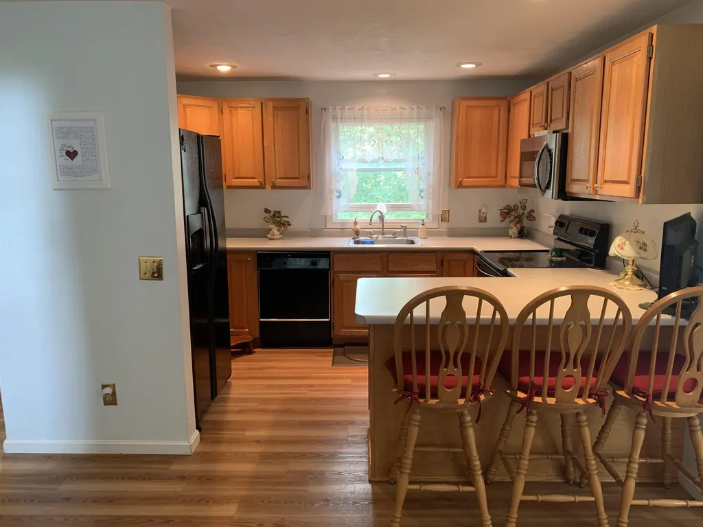 21 Alderwood Drive Stratham NH 03885