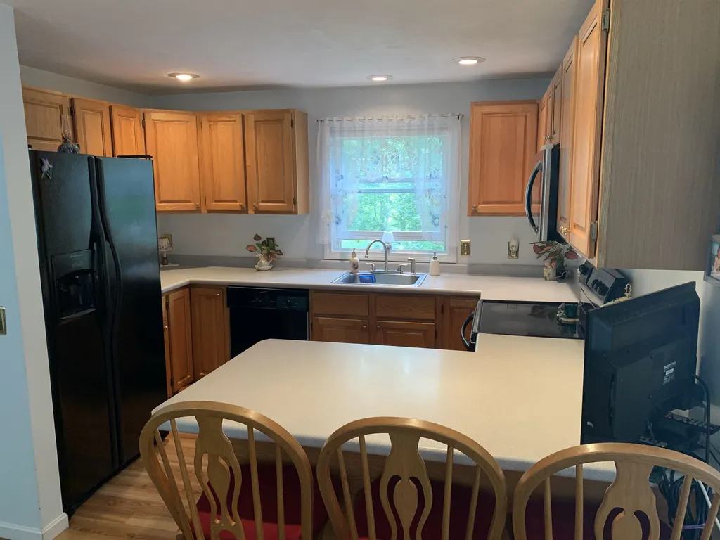 21 Alderwood Drive Stratham NH 03885