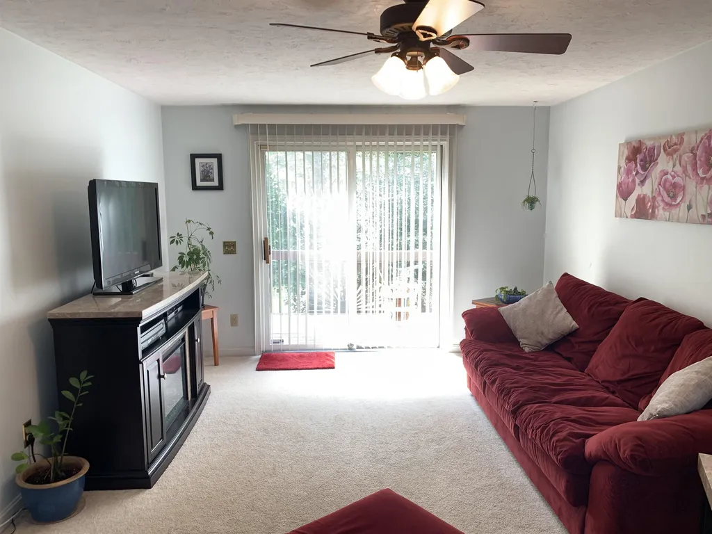 21 Alderwood Drive Stratham NH 03885