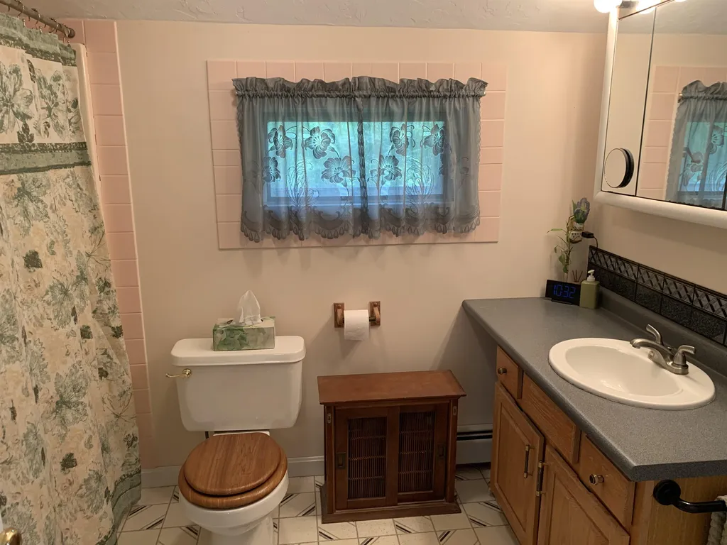 21 Alderwood Drive Stratham NH 03885