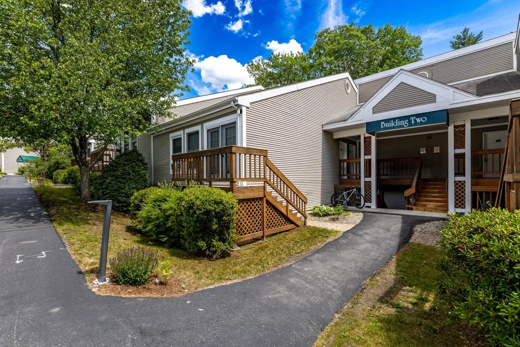 30 Wolf Road Lebanon NH 03766