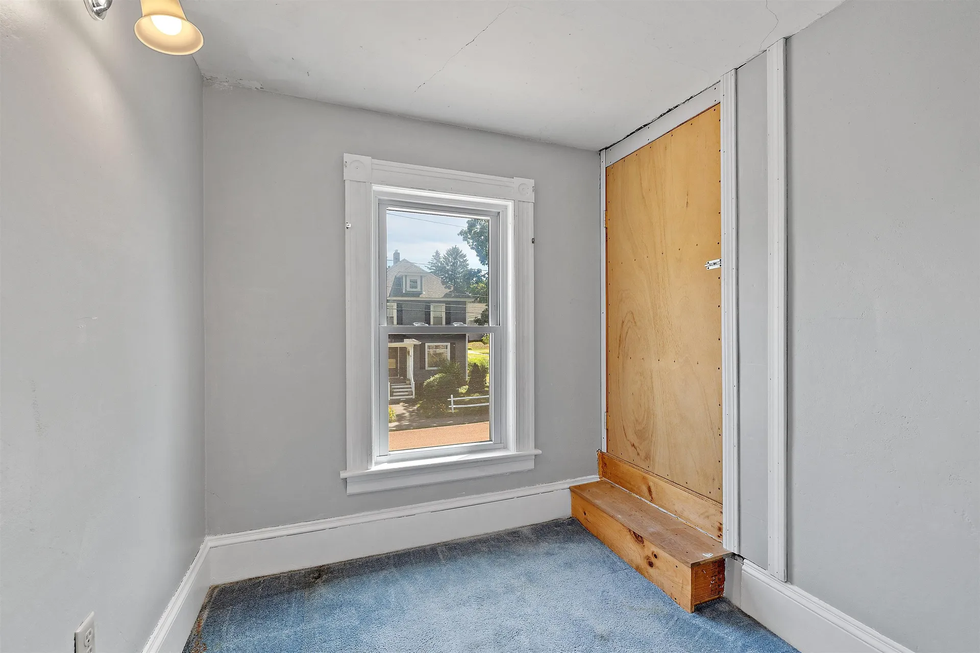 6 Mcgrath Street Laconia NH 03246