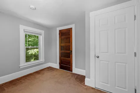 6 Mcgrath Street Laconia NH 03246