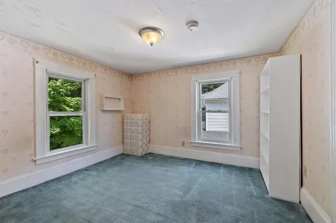 6 Mcgrath Street Laconia NH 03246