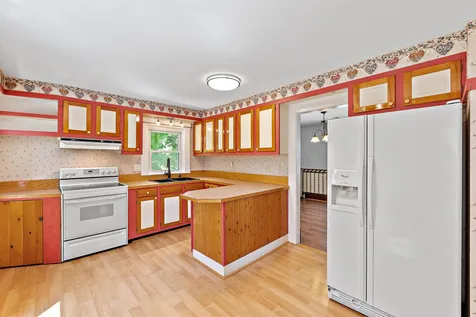 6 Mcgrath Street Laconia NH 03246