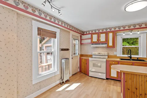 6 Mcgrath Street Laconia NH 03246