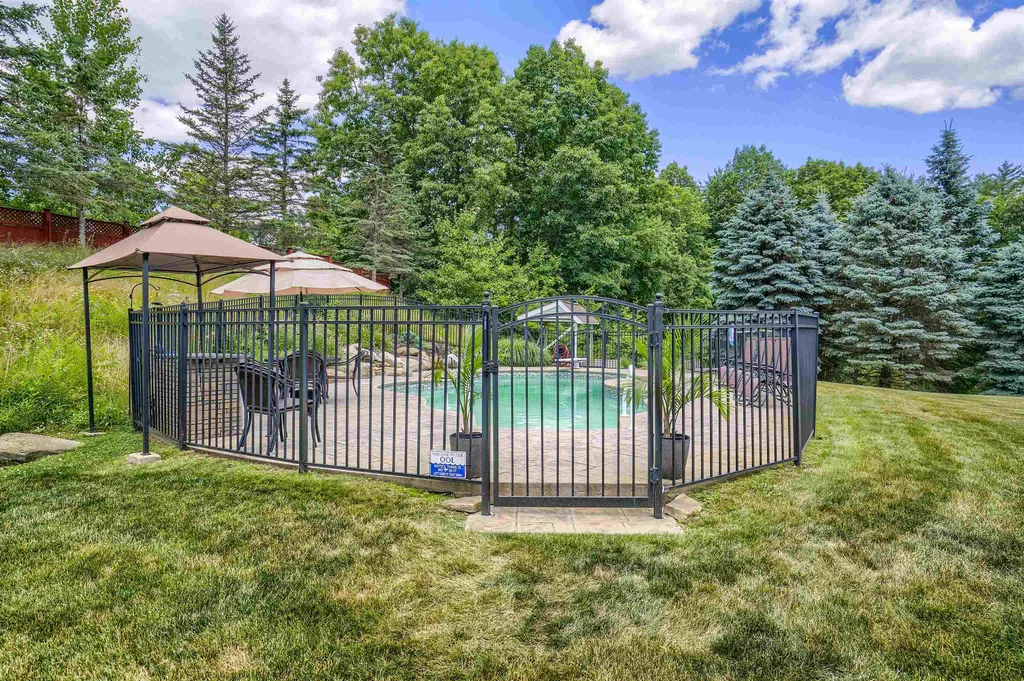 23 Butterfield Lane Bedford NH 03110