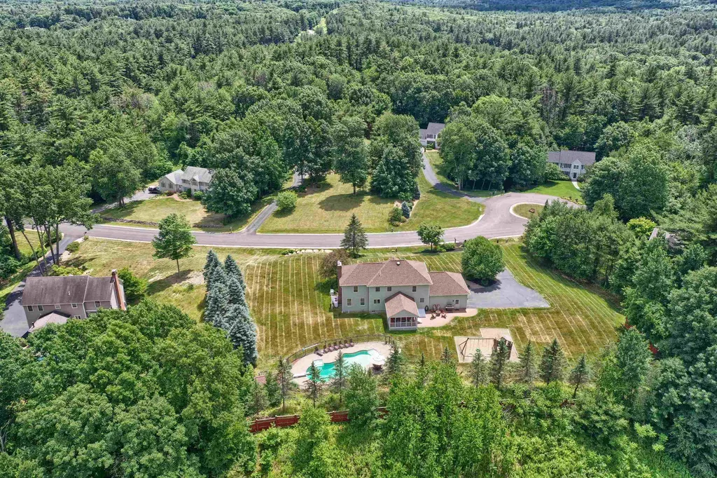 23 Butterfield Lane Bedford NH 03110