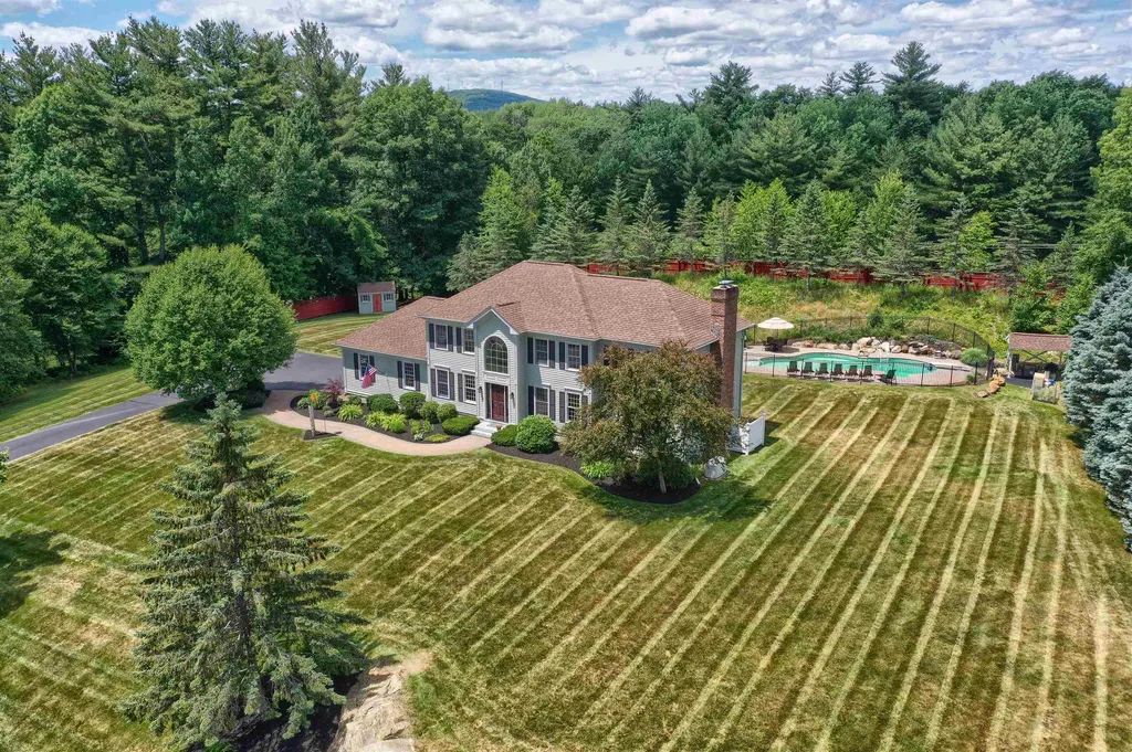 23 Butterfield Lane Bedford NH 03110