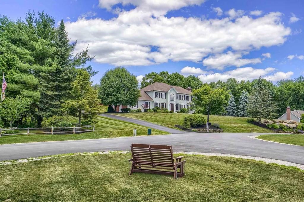 23 Butterfield Lane Bedford NH 03110