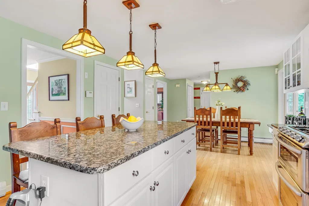 23 Butterfield Lane Bedford NH 03110