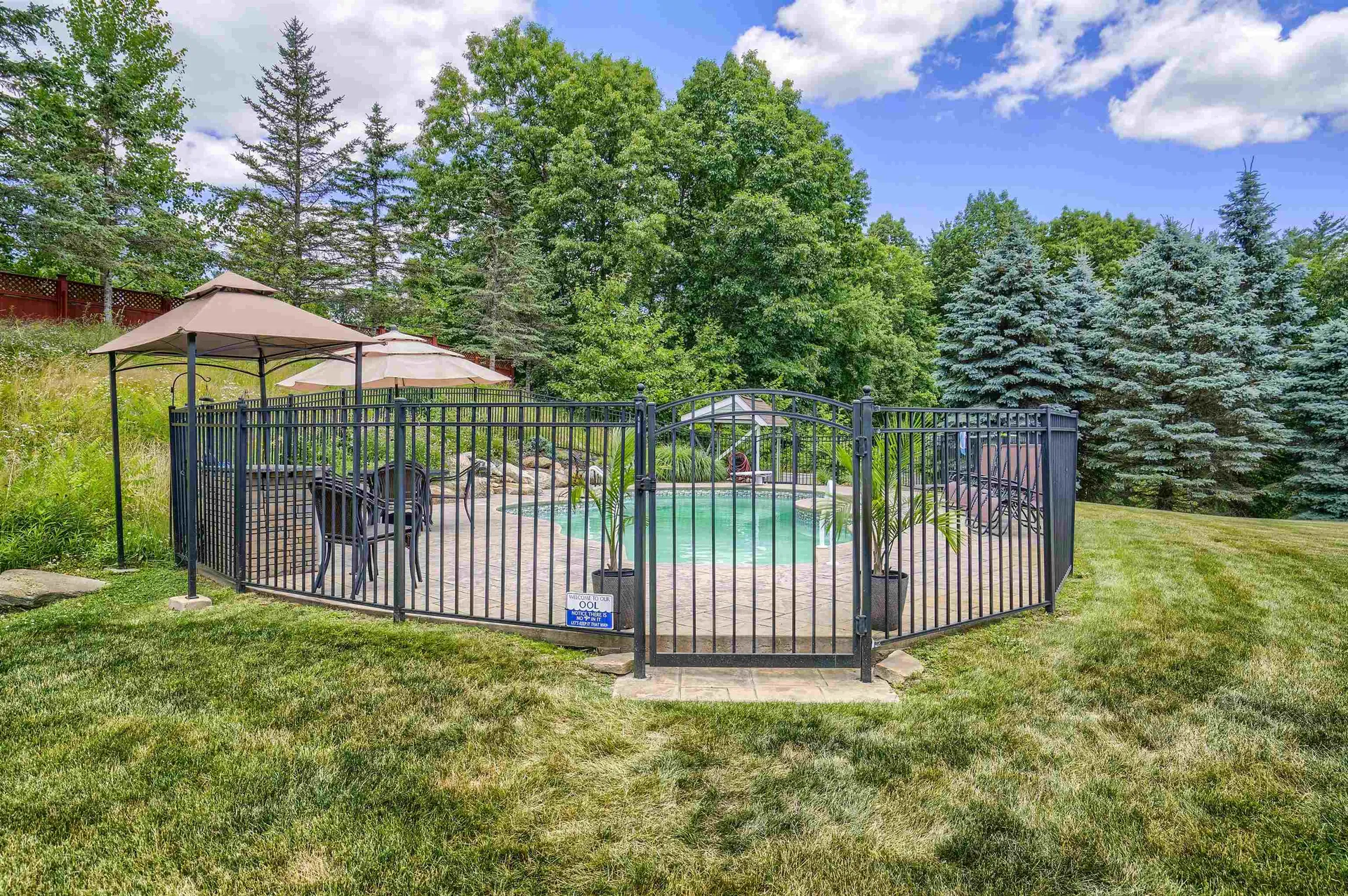 23 Butterfield Lane Bedford NH 03110