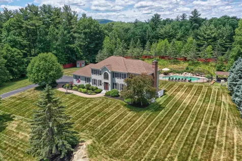 23 Butterfield Lane Bedford NH 03110