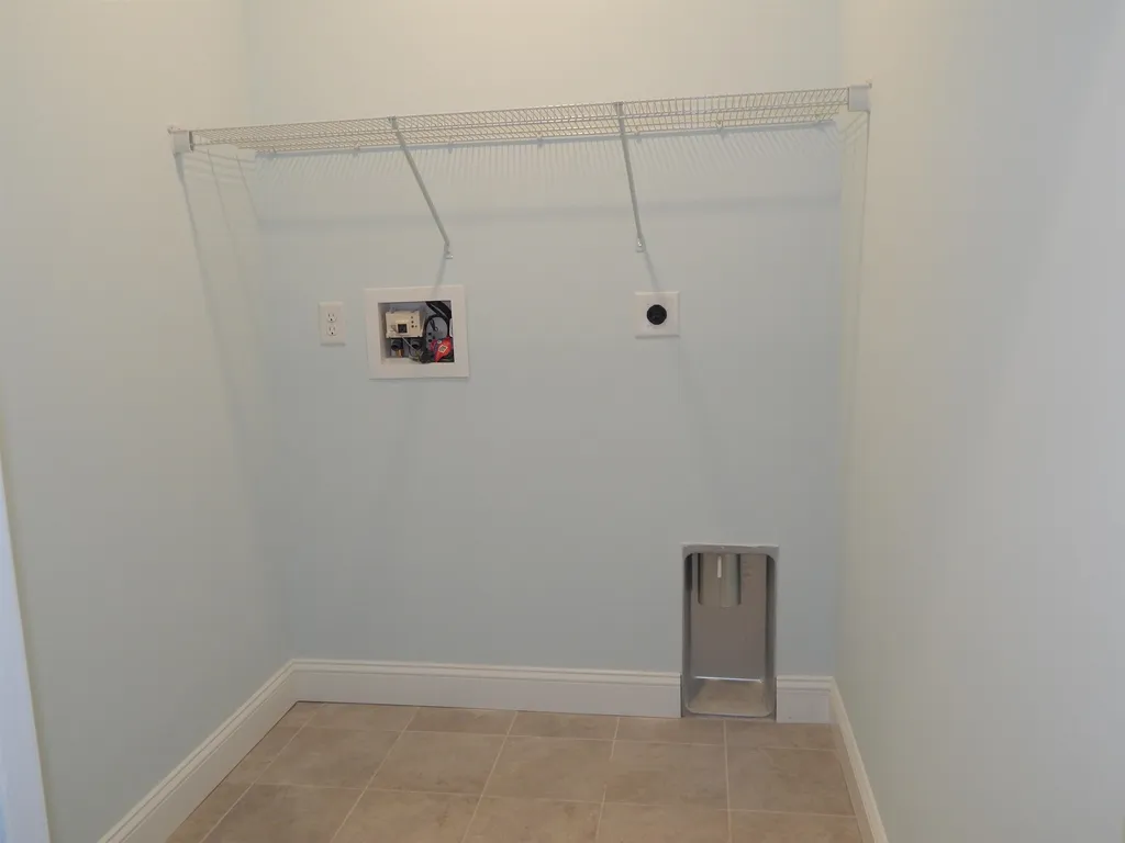 12 Rose Fountain Lane Hampton NH 03842