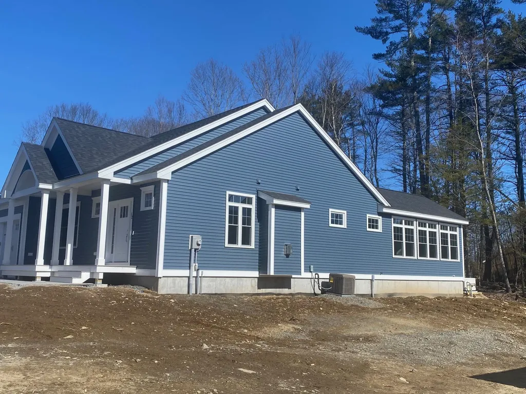 12 Rose Fountain Lane Hampton NH 03842