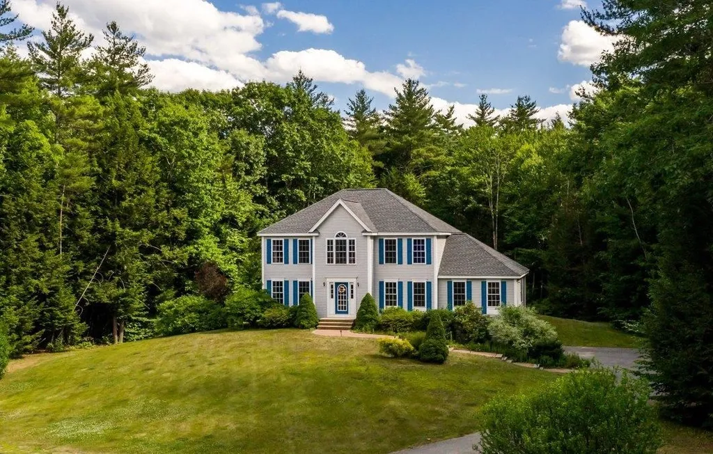 73 Hamilton Drive Epping NH 03042