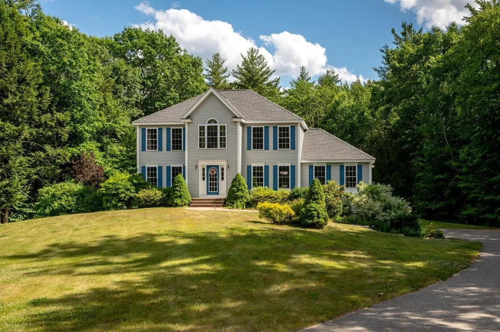 73 Hamilton Drive Epping NH 03042