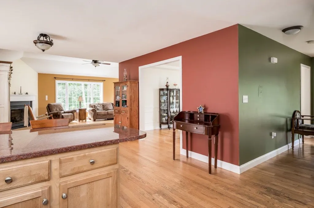 73 Hamilton Drive Epping NH 03042