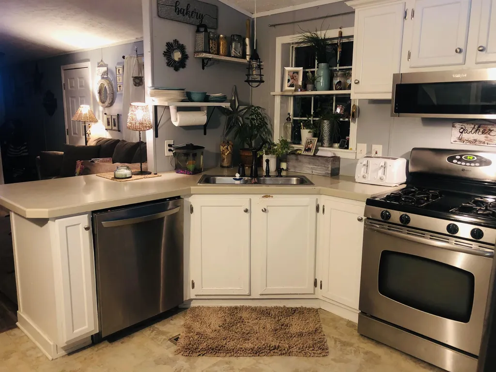 6 Deepwood Park Brattleboro VT 05301