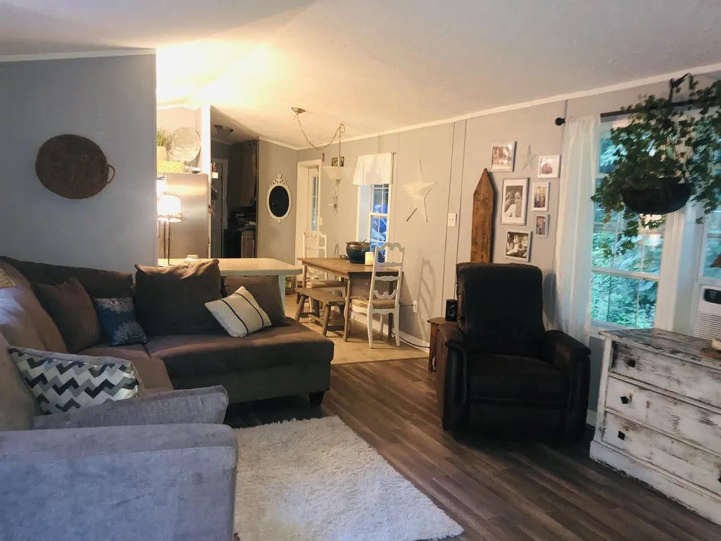 6 Deepwood Park Brattleboro VT 05301
