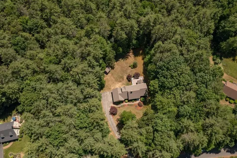 68 Dudley Road Brentwood NH 03833