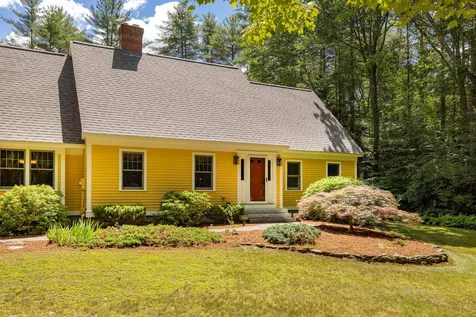68 Dudley Road Brentwood NH 03833