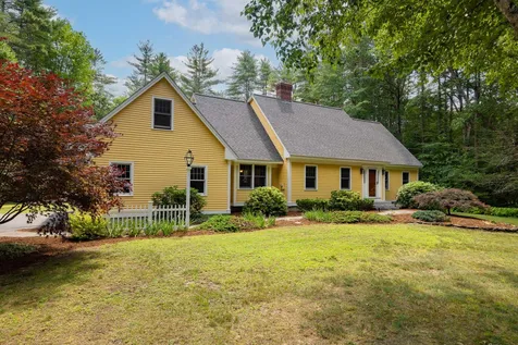 68 Dudley Road Brentwood NH 03833